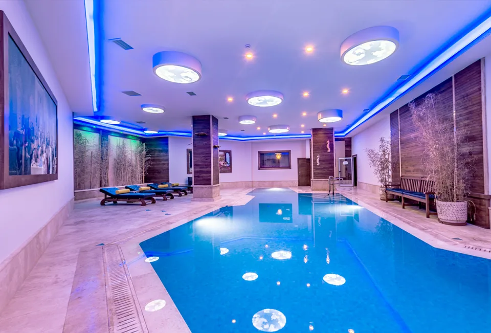 8.800 m² çalışma alanı